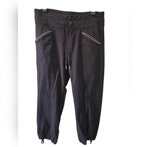 Athleta Women's Black Jogger cropped Pants size XS